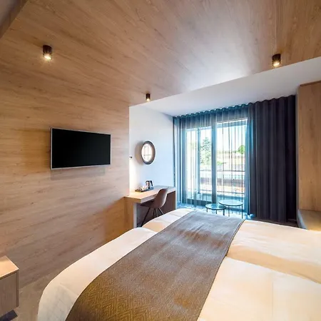 Hotel 46 4*