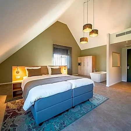 46 Hotel 4*